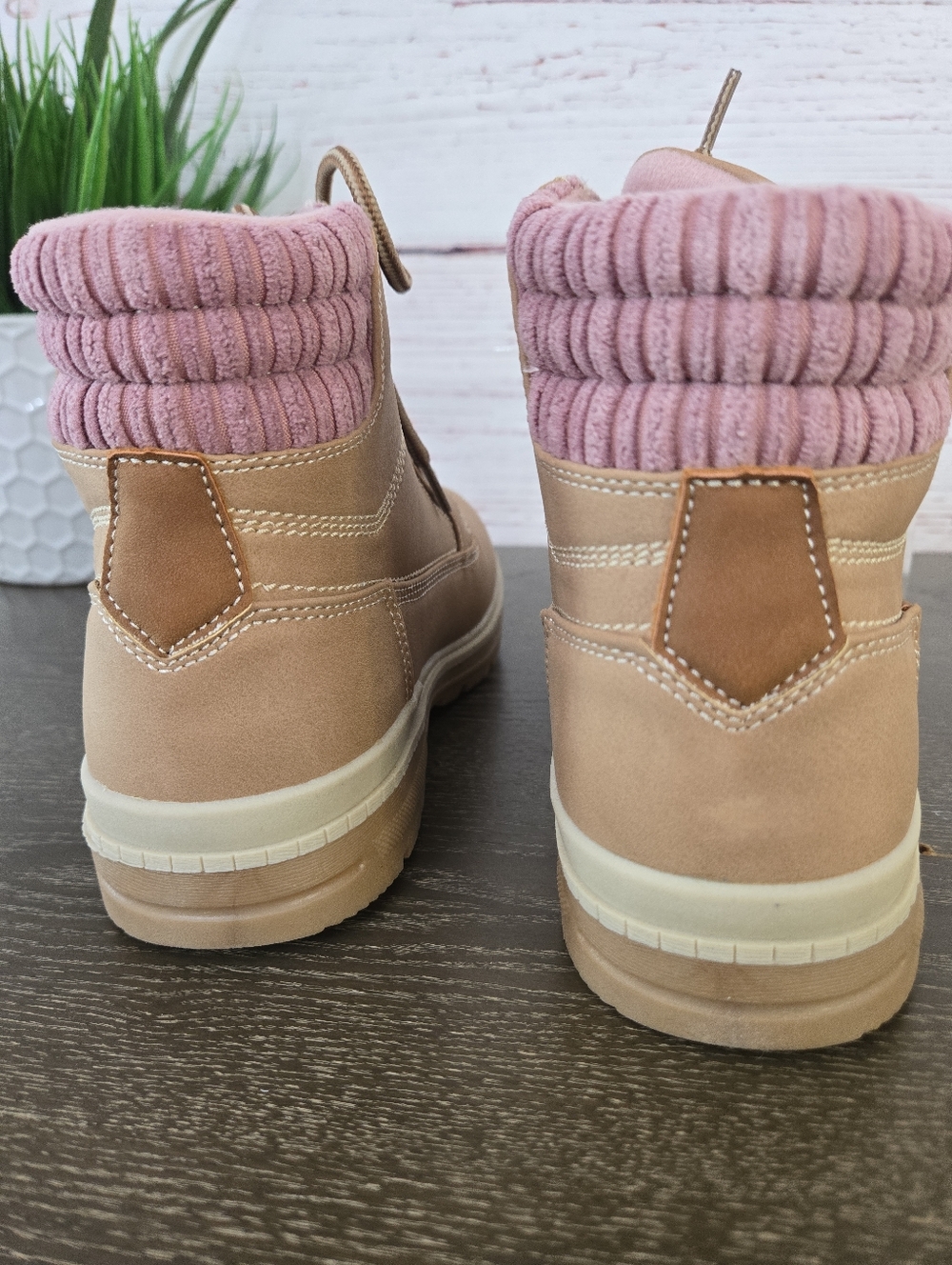 Tan Combat Boots Women Size 8.5 Lace Up Hiking Style NWOB - Picture 4 of 9